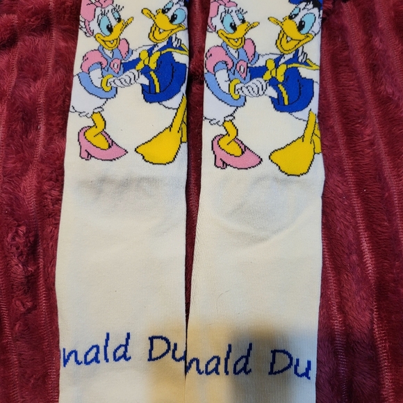 NWOT Vibrant Fun Novelty Socks 5 pair for$13 - Picture 4 of 6